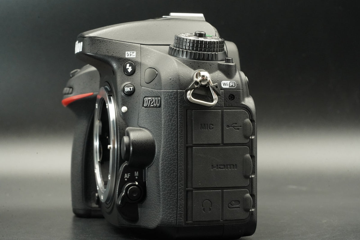 Nikon D7200 24.2 MP Digital SLR Camera Body Only -8738 cuts- US STOCK #11512