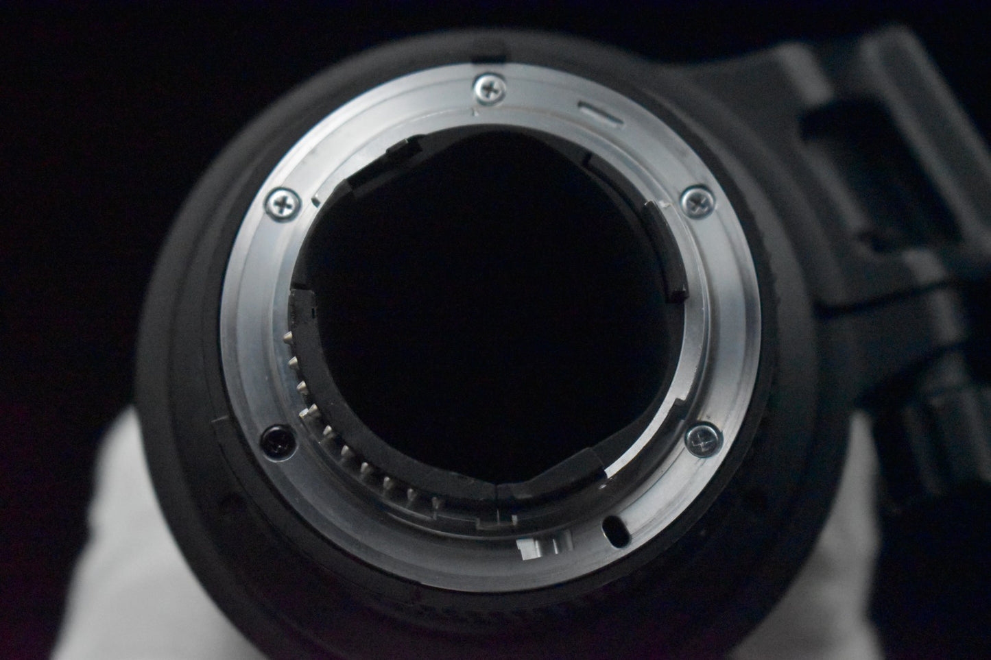 [US Duty Paid] Nikon Nikkor AF-S 300mm f/4 D ED SWM IF Lens F mount 8673