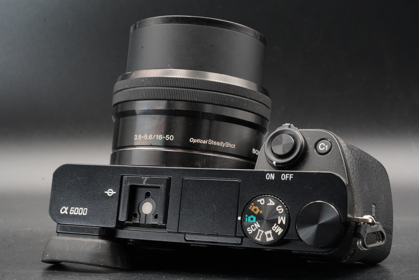 75302 cuts! Sony alpha a6000 Digital Mirrorless Camera with Lens Black 11206