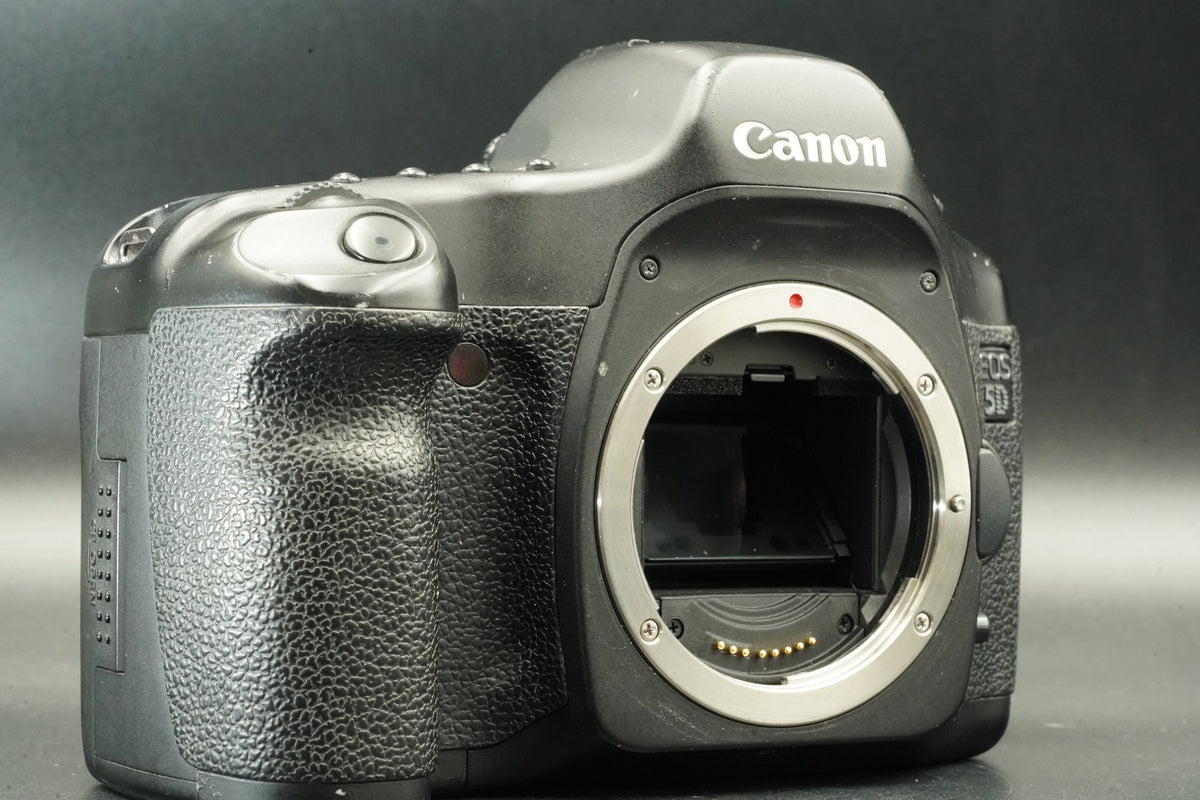 Canon EOS 5D Digital SLR Full Frame Camera Body Only US STOCK #12349
