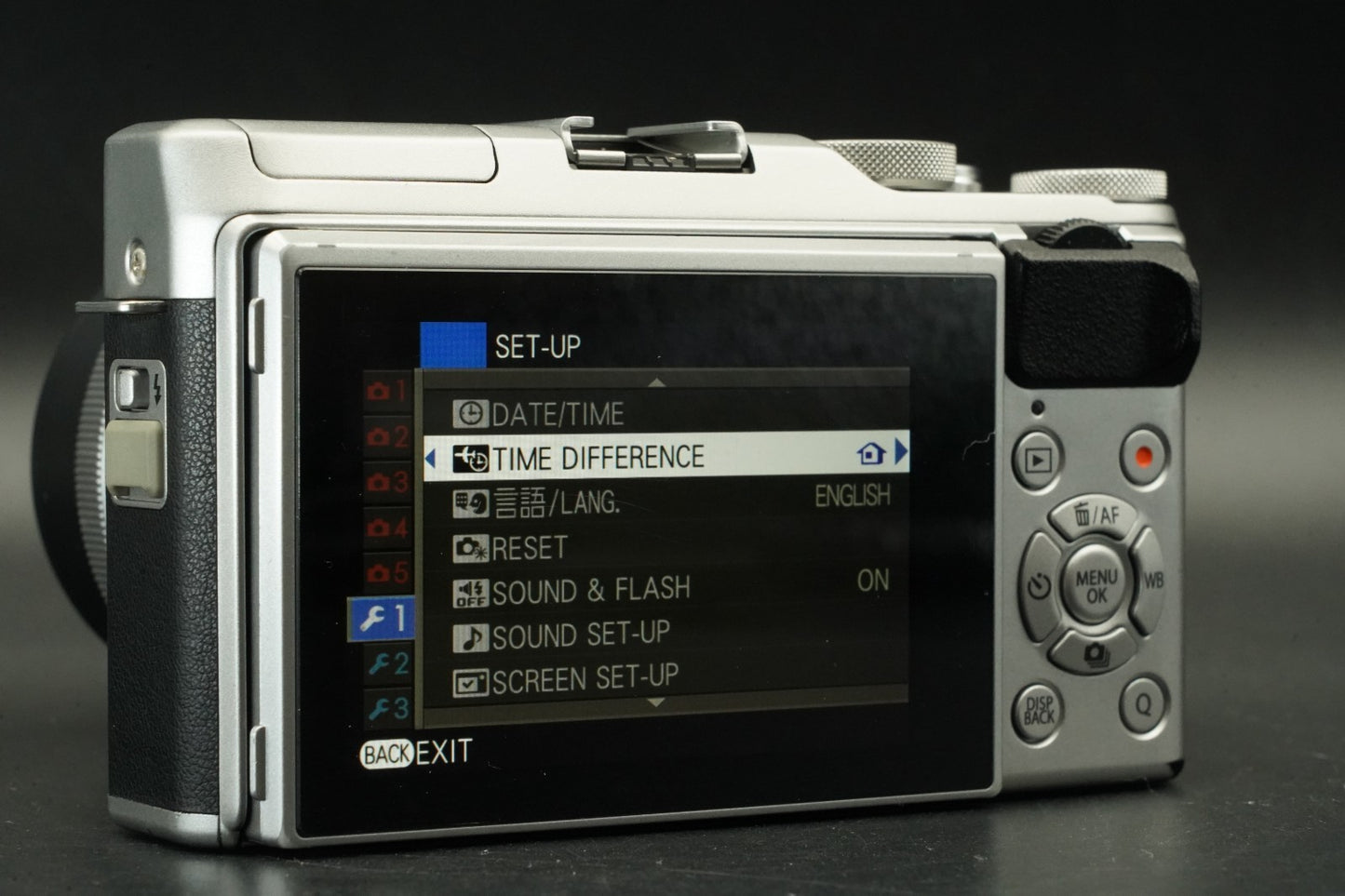 FUJIFILM X-A5 Digital Camera Silver w/ XC 15-45mm f/3.5-5.6 Lens 11596