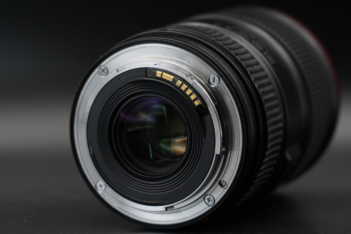 Canon EF 16-35mm f/4 L IS USM Lens Wide Angle AF Lens ALMOST UNUSED #11208