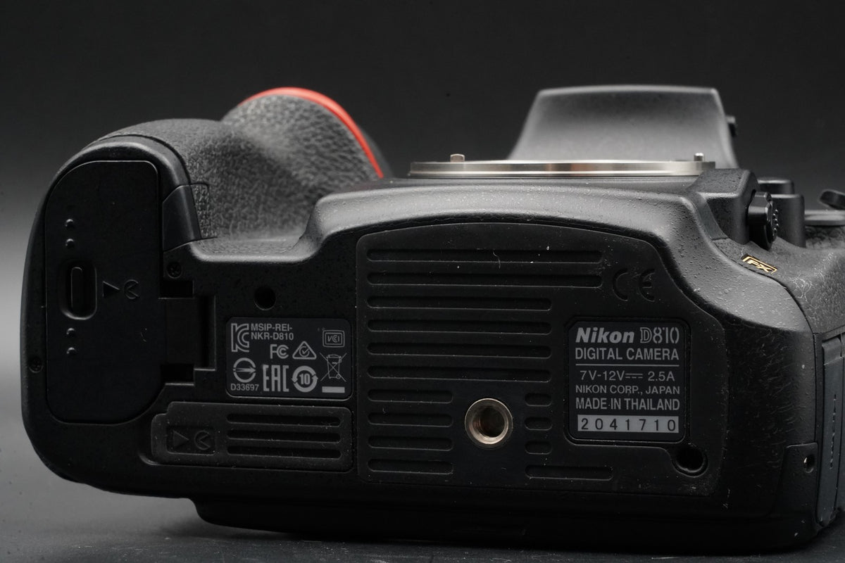 Nikon D810 FX D-SLR Digital Camera 36.3 MP US STOCK #10654