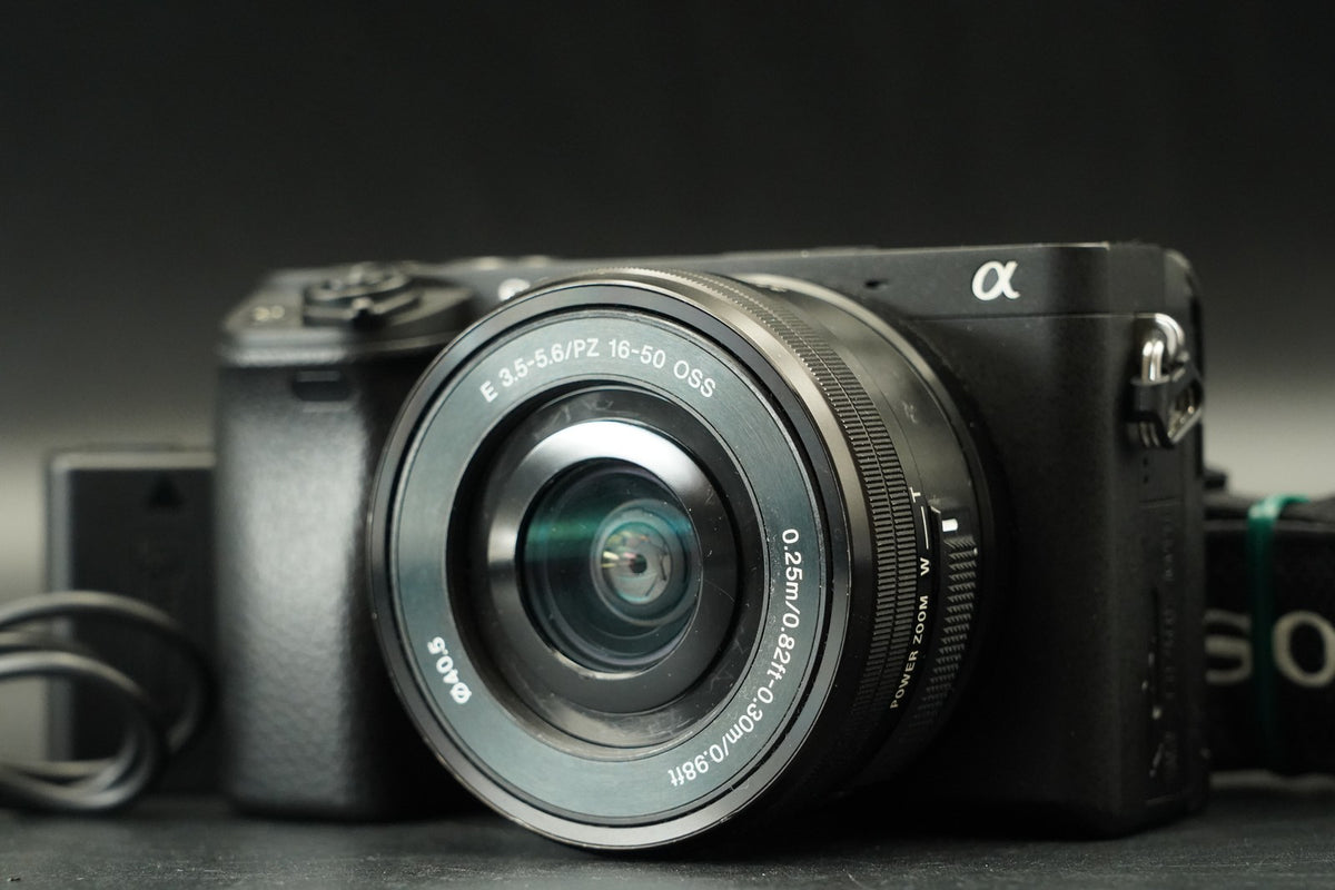 Sony Alpha A6400 Mirrorless Digital Camera with Lens Black -3236 cuts- #12174
