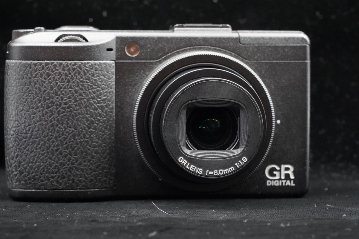 Ricoh GR Digital III 3 10.0MP Digital Camera JAPAN [] US STOCK #9530
