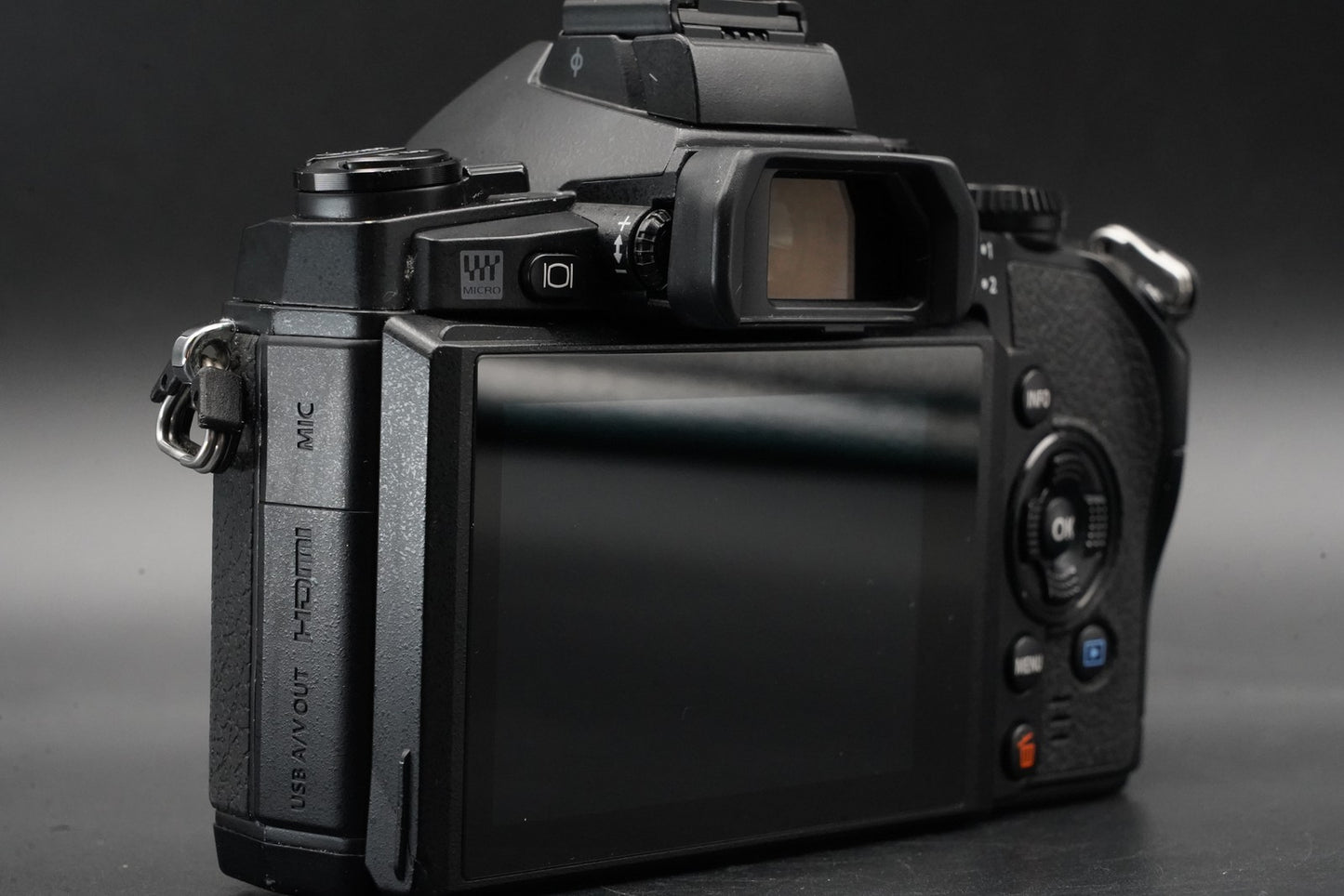 Olympus OM-D E-M1 Digital Camera Black Body From JAPAN US Duty Paid 10989