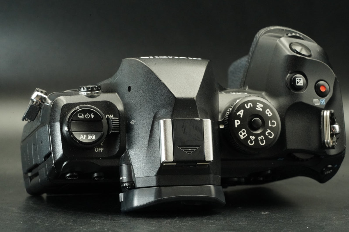OLYMPUS OM System OM-1 Mirrorless Camera -38120 cuts- #12557
