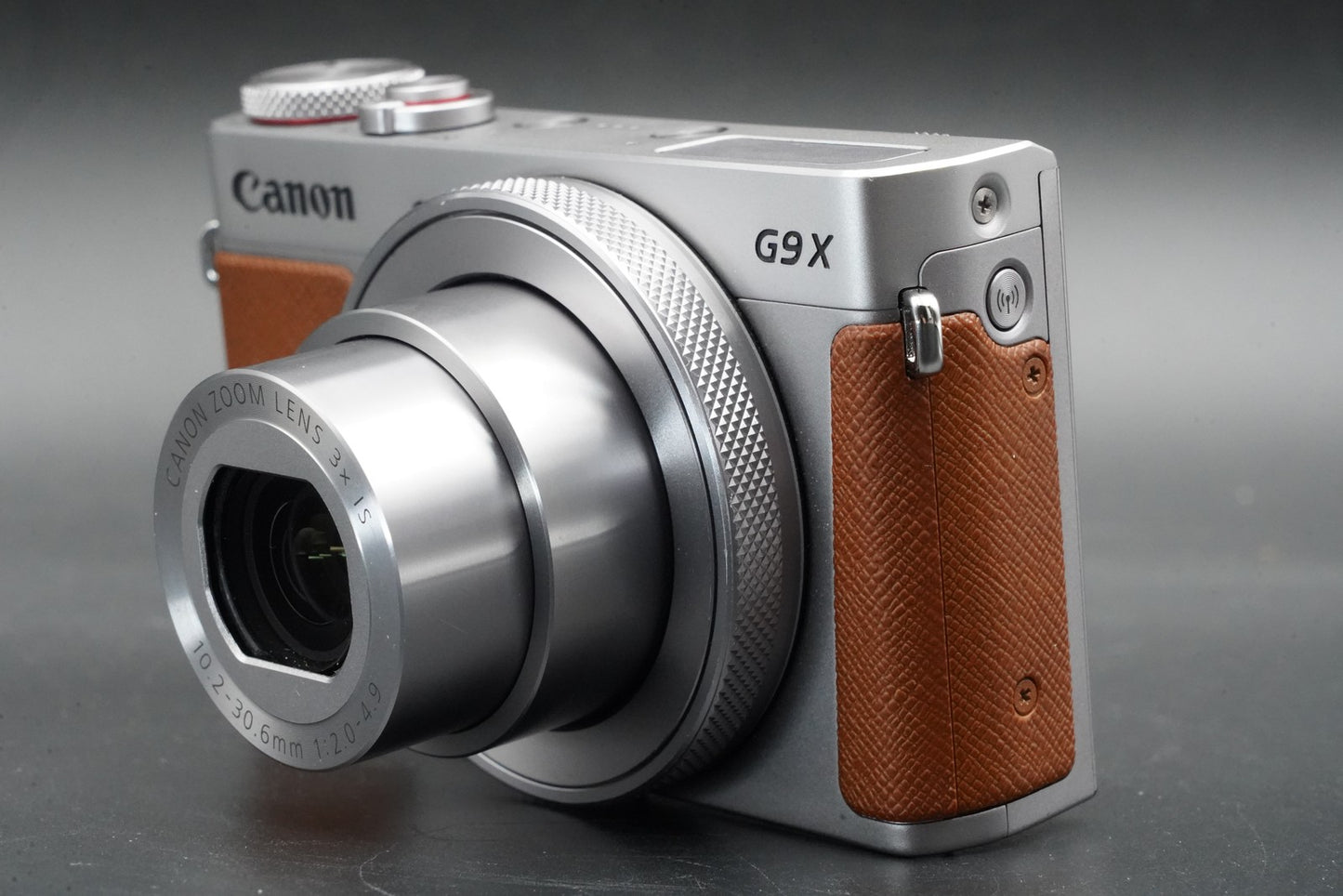 Canon Powershot G9X Mark II 20.1MP Silver Digital Camera US Duty Paid 10961