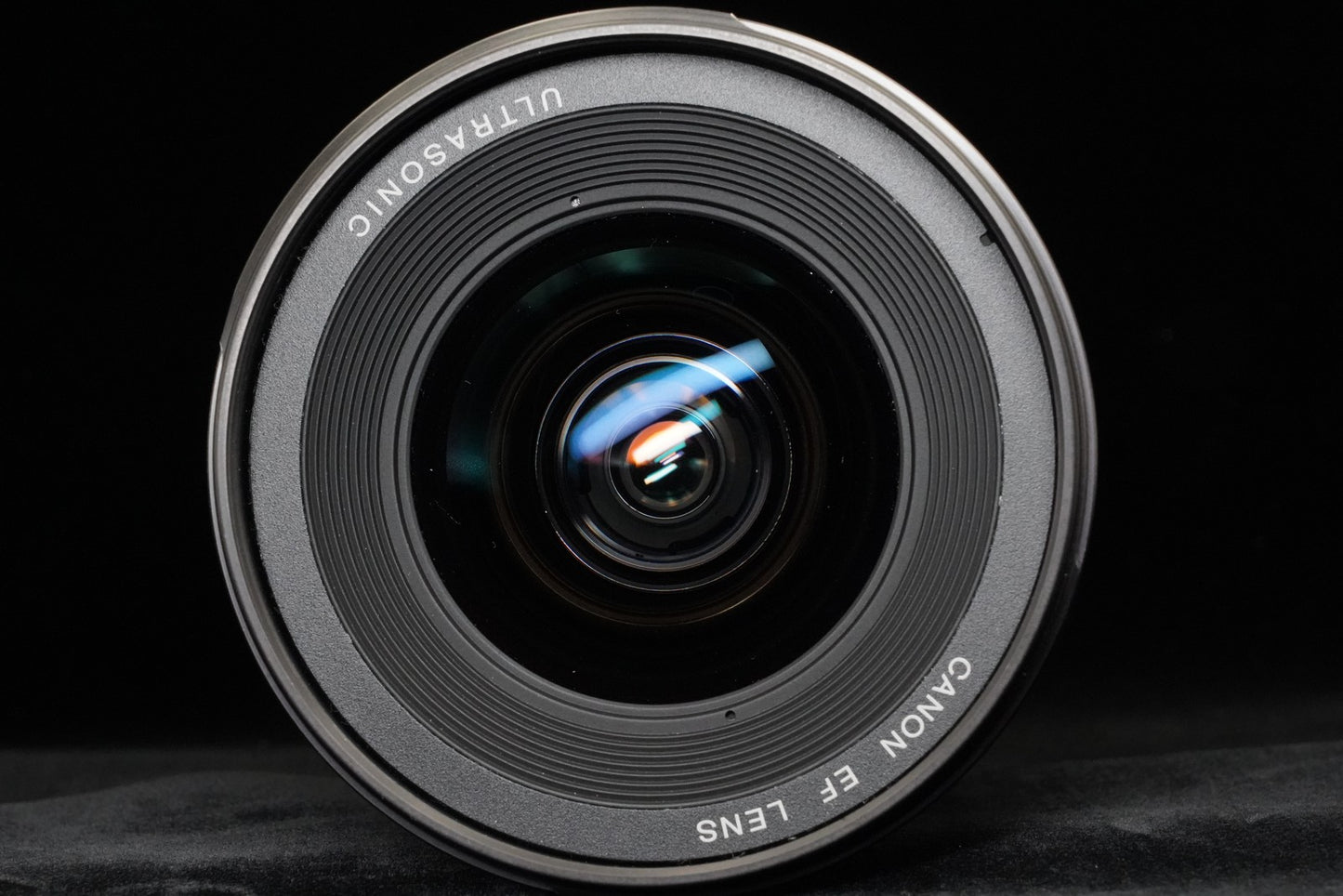 Canon EF 17-35mm f/2.8 L USM AF Wide Angle Zoom Lens US Duty Paid 1023011487