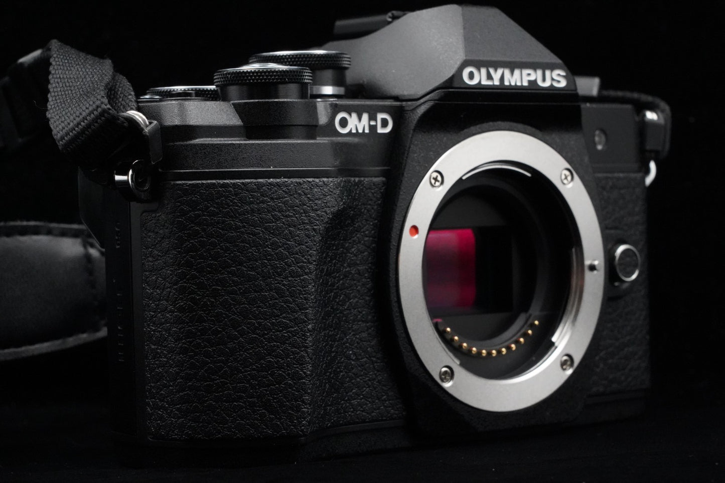 Olympus OM-D E-M10 Mark III Black Digital Camera Body Only US Duty Paid 9558