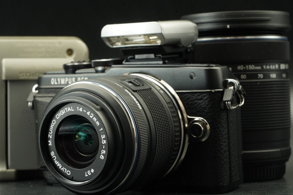 Olympus PEN E-PL7 Digital Camera Black with 2 Lens -21103 cut- #12638