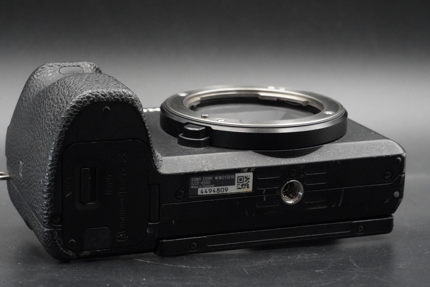 1511 cuts!! Sony Alpha a6500 24.2MP Digital Camera Black 10968_