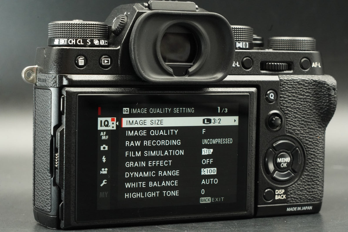 Fujifilm X-T2 Mirrorless Digital Camera -1 cuts- #11526