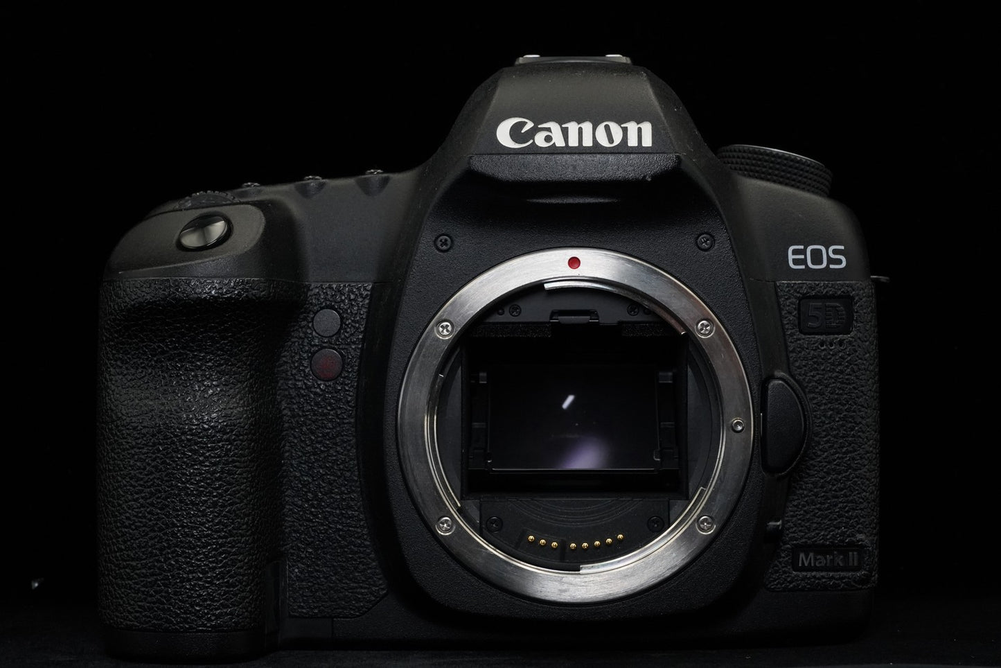Canon EOS 5D Mark II DSLR Full Frame Video Camera Black US Duty Paid 10314