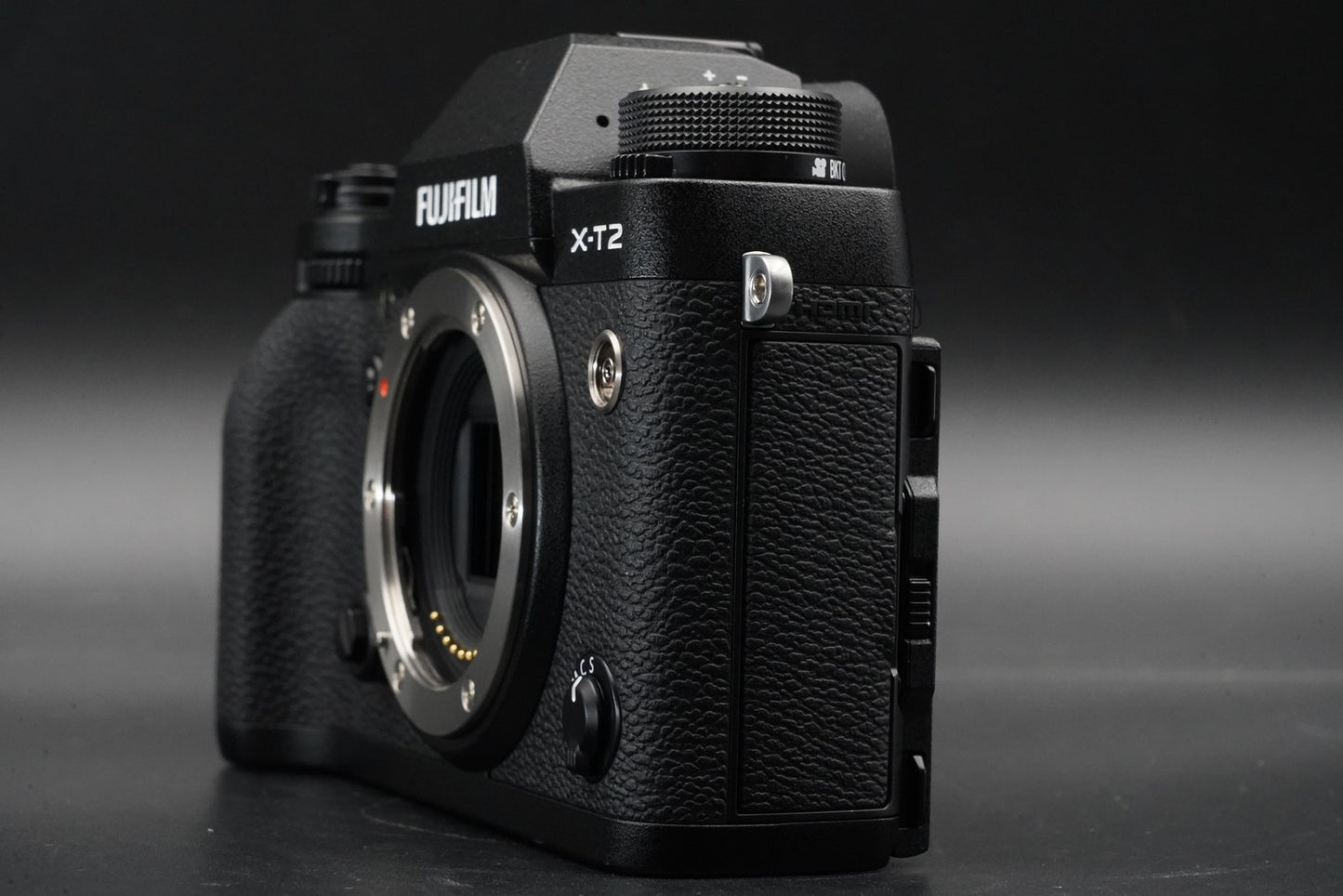 Fujifilm X-T2 Mirrorless Digital Camera ALMOST UNUSED 10804