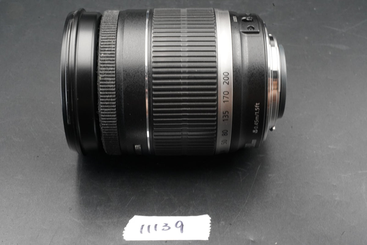 Canon EF-S 18-200mm f/3.5-5.6 IS Weitwinkel Zoom AF Objektiv US LAGER #11139