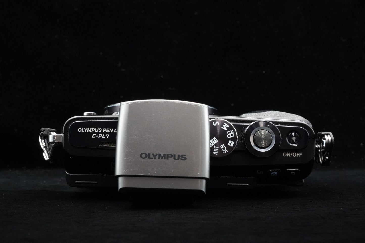 [US Duty Paid] Olympus PEN E-PL7 Digital Camera Black with Lens 9574