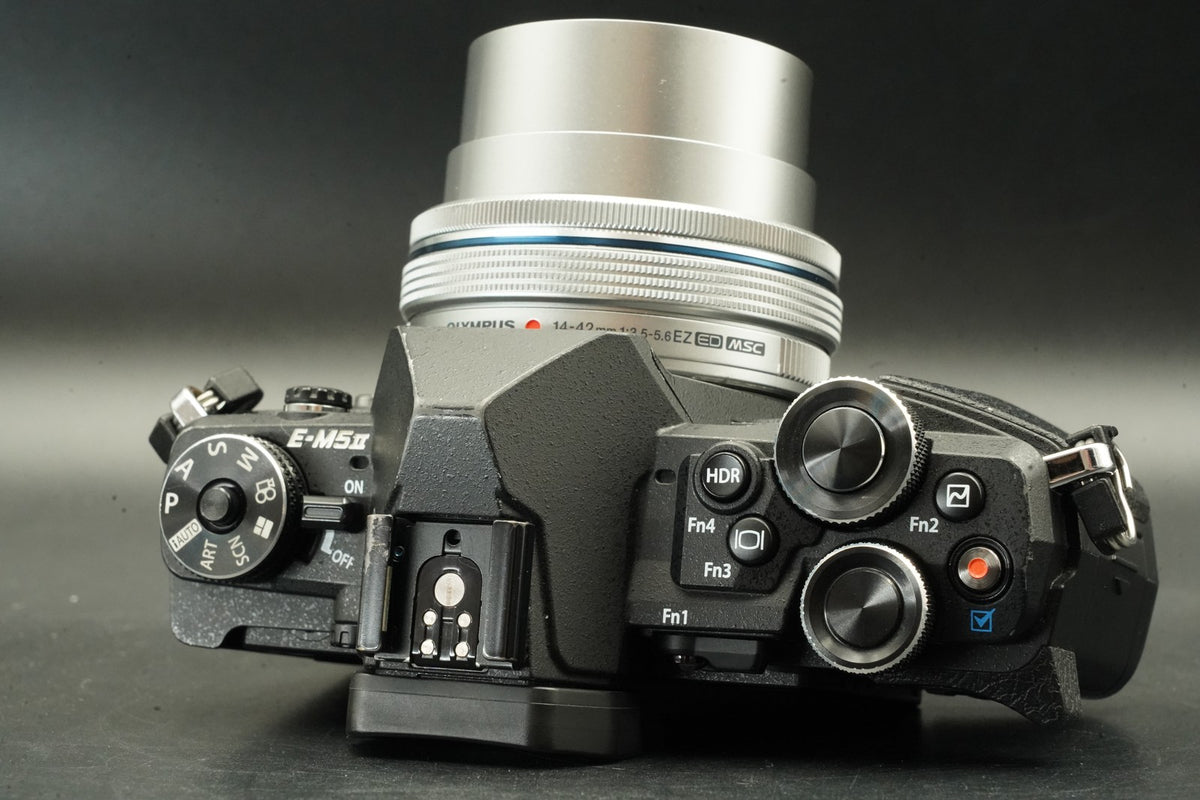 Olympus OM-D E-M5 Mark II w/ 14-42mm + 40-150mm Lens Black -16703 cuts- #12072