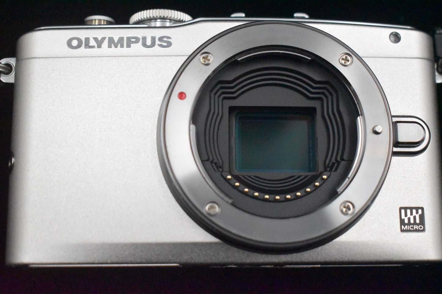 [US Duty Paid] Olympus Pen Lite E-PL6 16.0MP Body Only Silver 8595