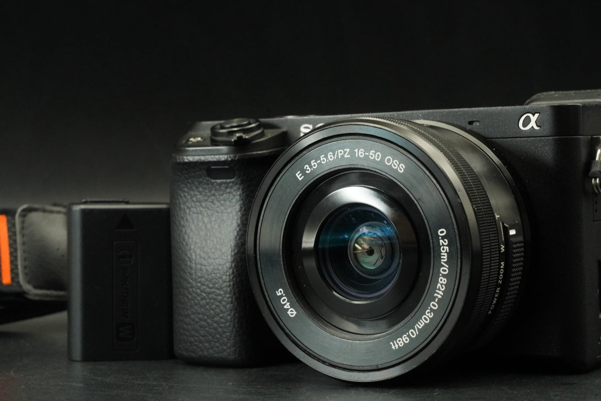 Sony A6400 Digital Camera Black w/ 16-50mm Lens -2139 cuts- #12529