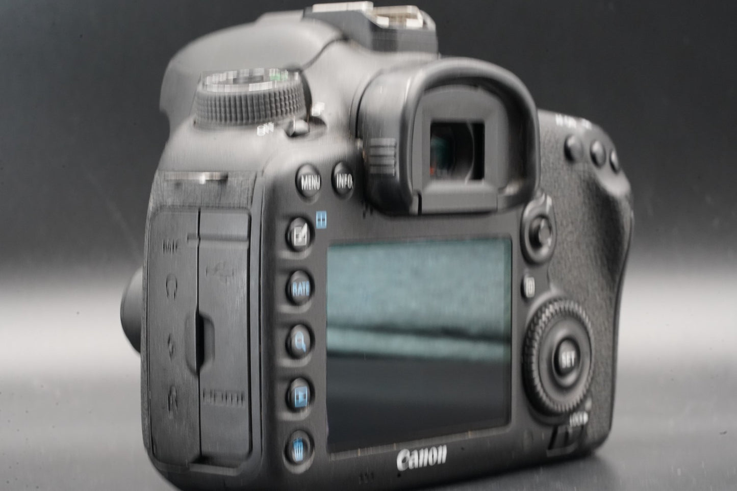 988 cuts! Canon EOS 7D Mark II DSLR Digital SLR Video Camera 11418