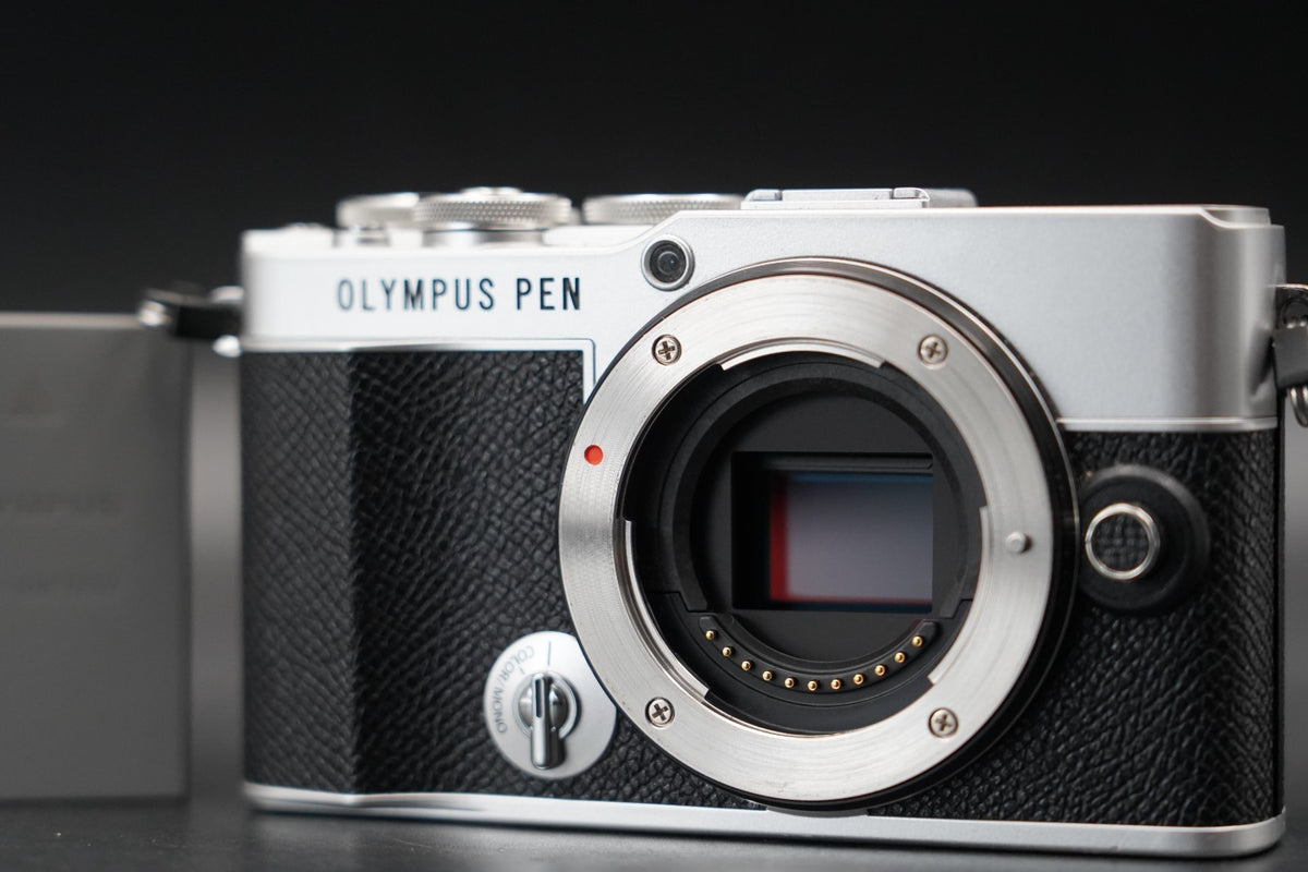 OLYMPUS PEN E-P7 Digital Camera Body Silver -8560 cuts- #11417