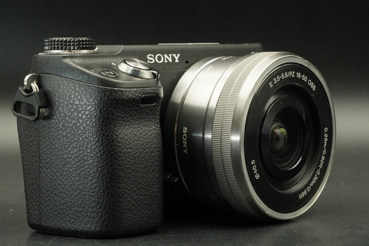 Sony α NEX-6 Digital Camera w/ 16-50mm PZ Lens ENGLISH OK -11701 cut- #12455