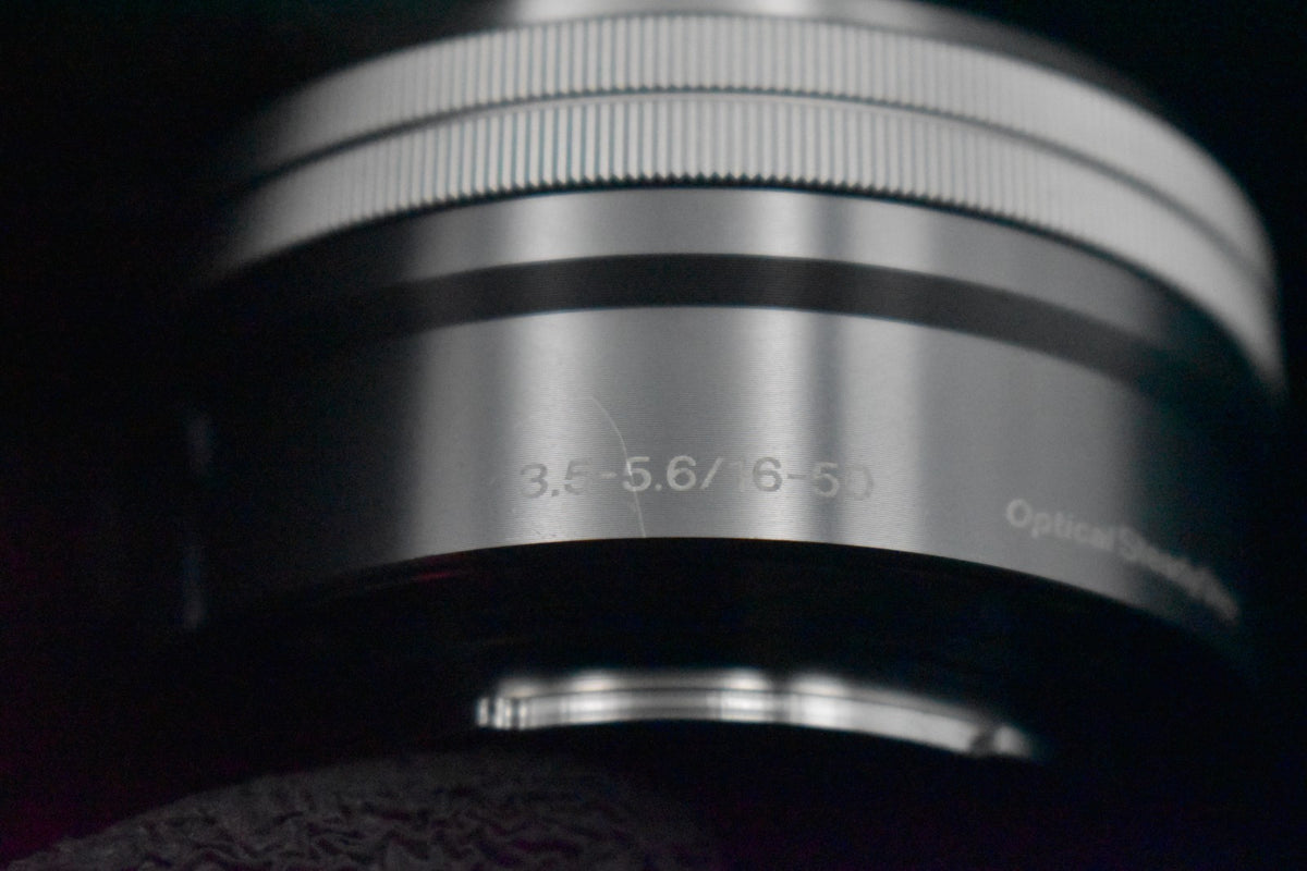 [US Duty Paid] Appareil photo numérique sans miroir Sony a6000 avec...