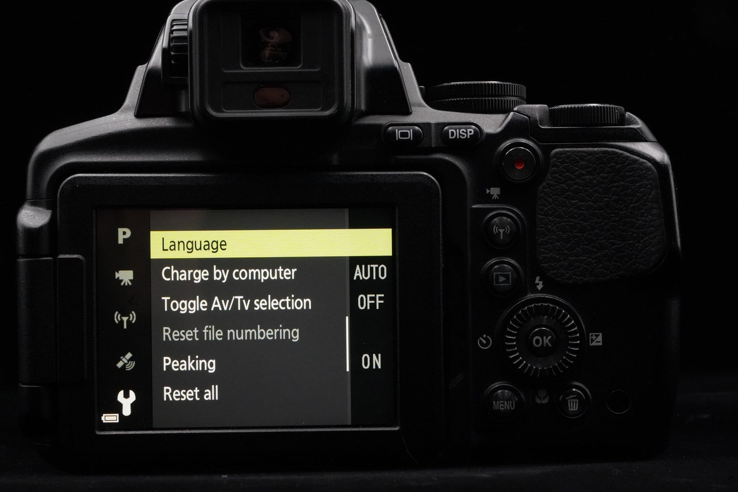 Nikon Coolpix P900 Black Point and Shoot Super Zoom Camera 10134