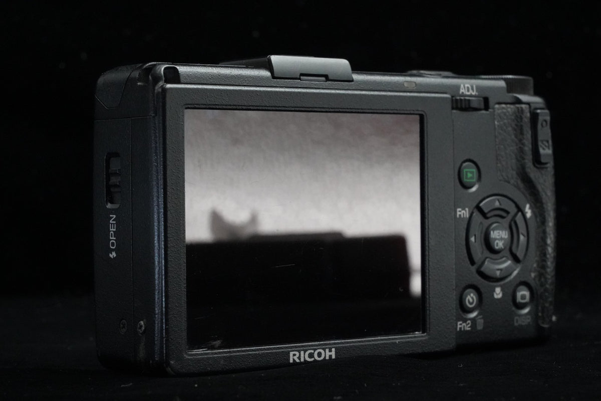 Ricoh GR Digital III 3 10.0MP Digital Camera JAPAN [] US STOCK #9529