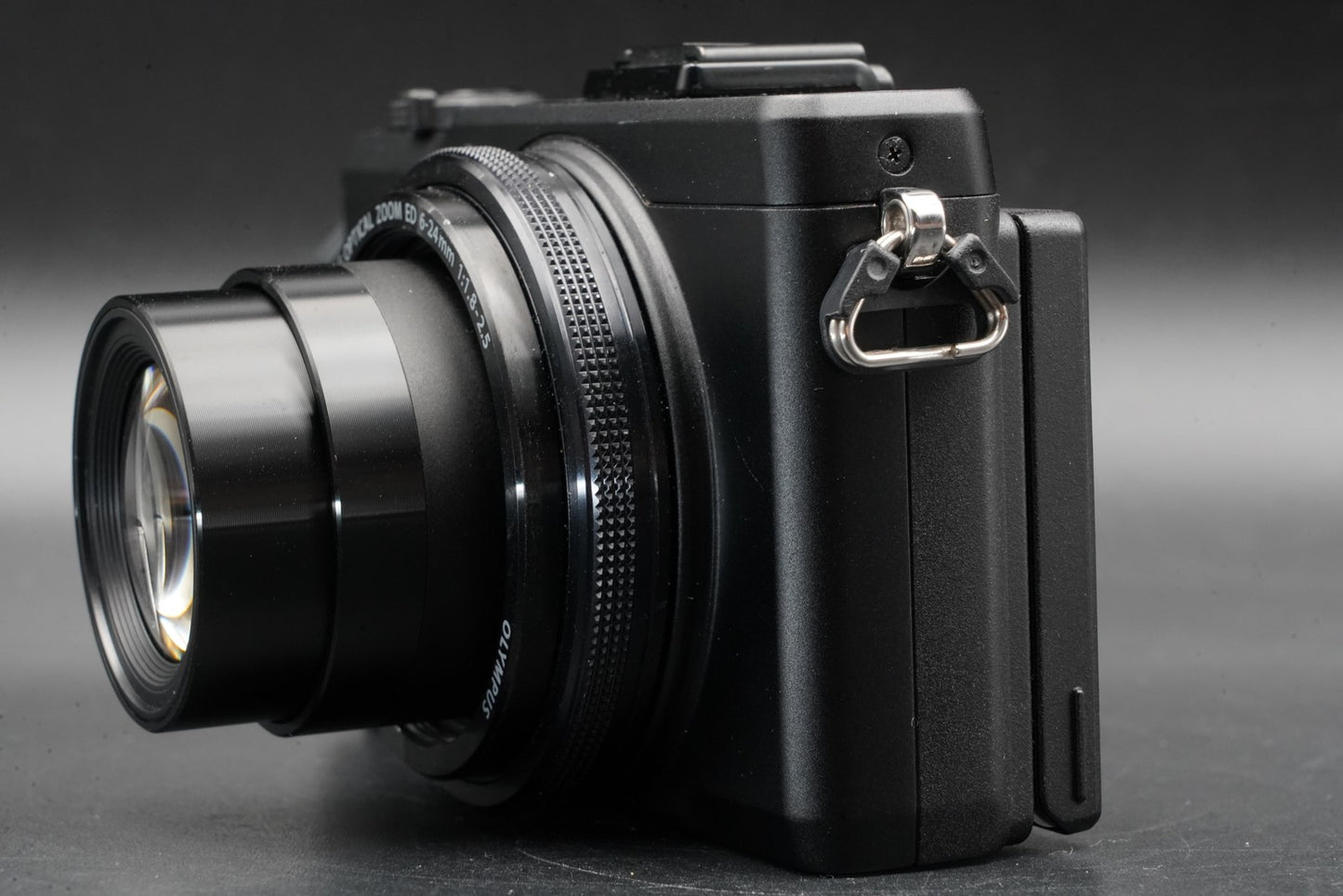 [US Duty Paid] Olympus STYLUS XZ-2 Point and Shoot Digital Camera Black 11178