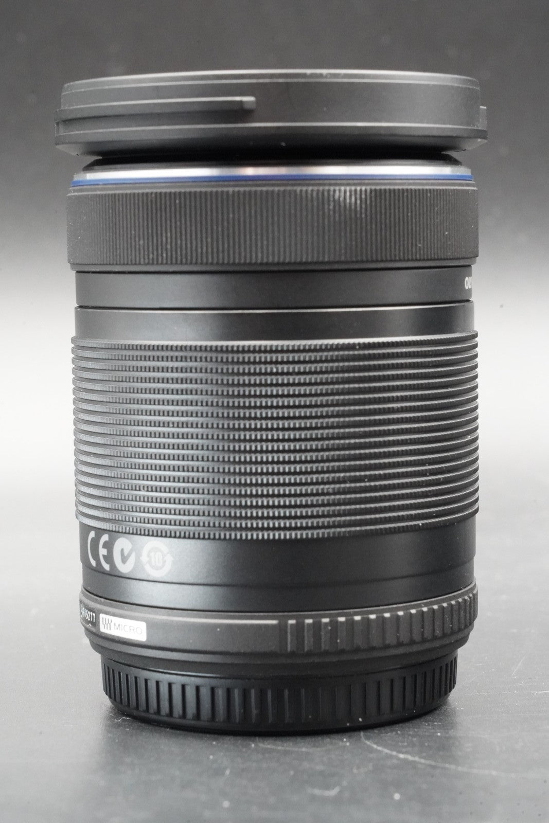 2888 cuts! Olympus OM-D E-M10 Mirrorless Camera + 14-42mm 40-150mm 11027