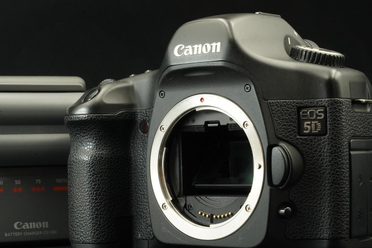 Canon EOS 5D Digital SLR Full Frame Camera Body Only #12231