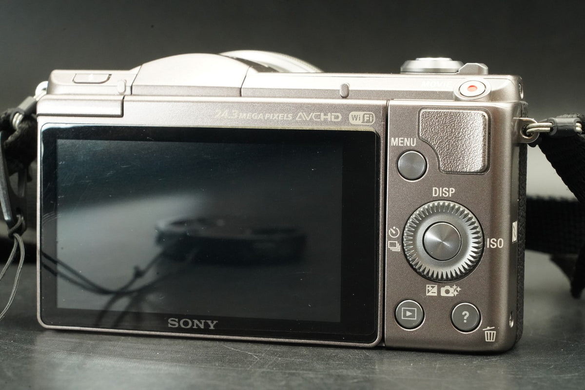 Sony a5100 Mirrorless Digital Camera Black -6551 cuts- US STOCK #12290