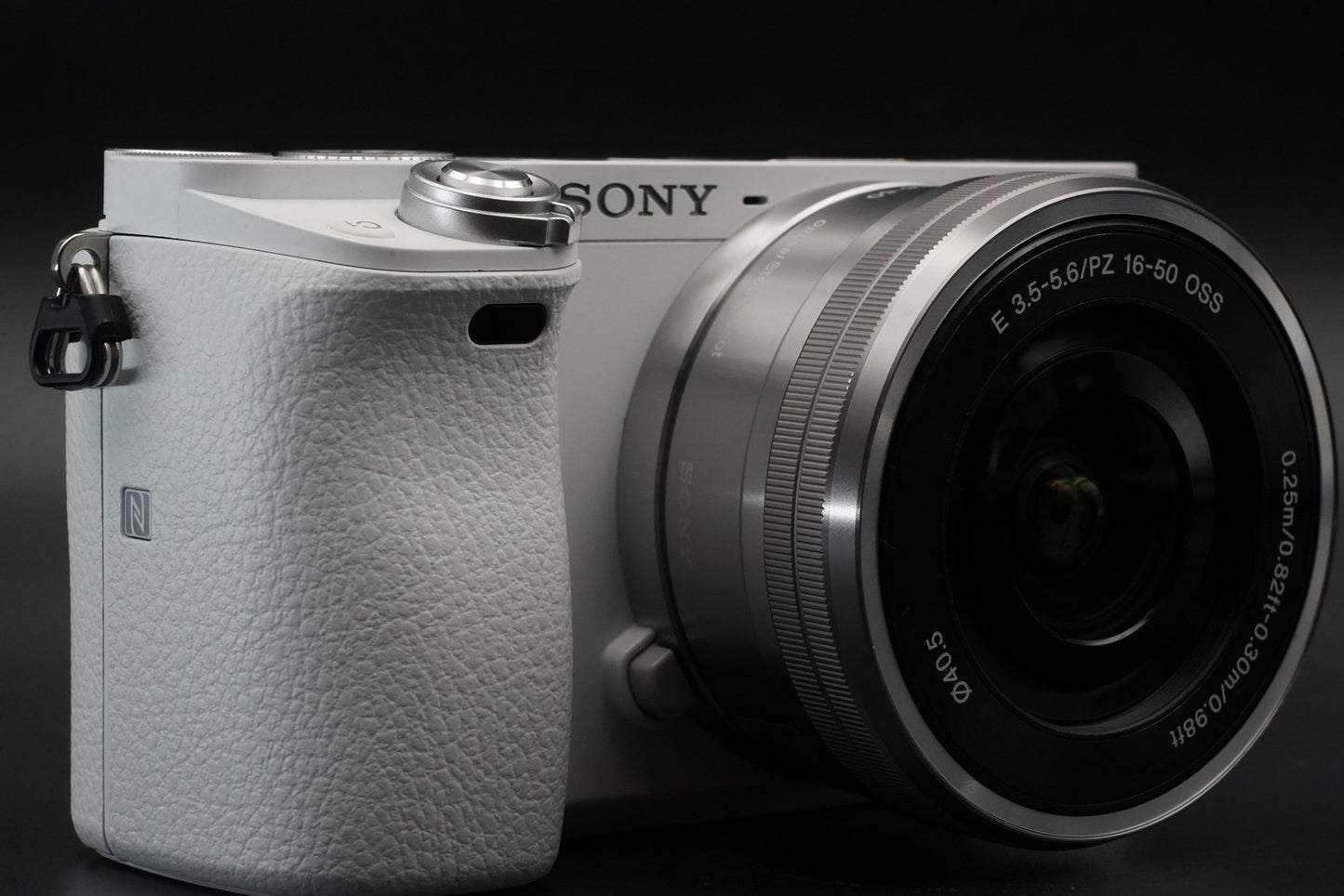 Sony Alpha a6000 Mirrorless Camera with 2 Lenses White US Duty Paid 10857