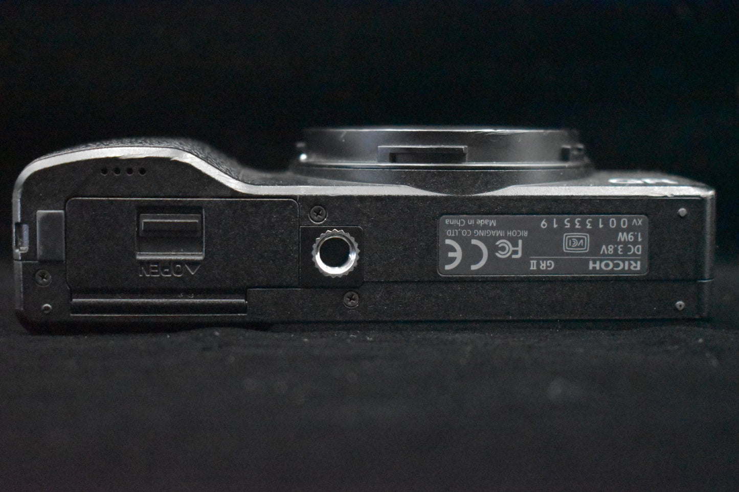 [US Duty Paid] RICOH GR II 16.2 MP Compact Digital Video Camera 9415