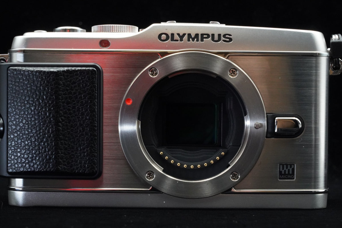 Olympus PEN E-P3 Digital Camera Silver From Japan [] US STOCK #9490