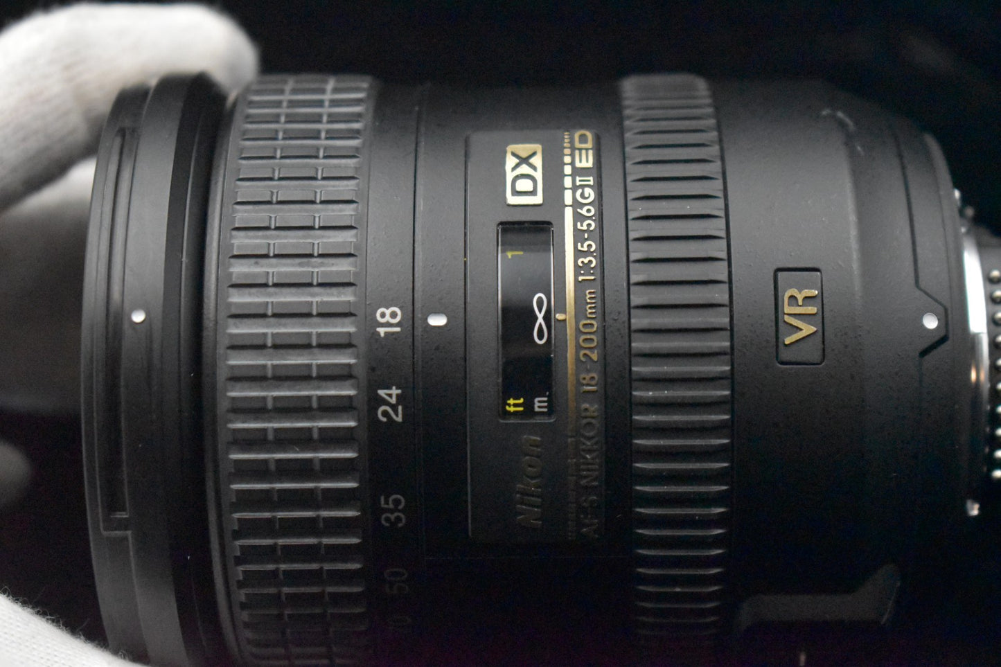Nikon AF-S DX NIKKOR 18-200mm f/3.5-5.6 G ED VR II Lens US Duty Paid 8847