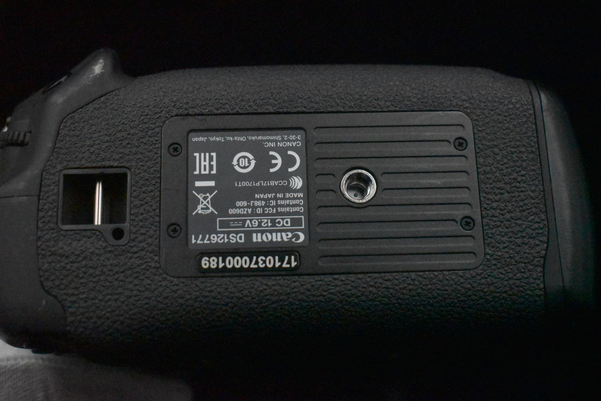 [US Duty Paid] Canon EOS-1DX Mark III Digital SLR Camera 8478