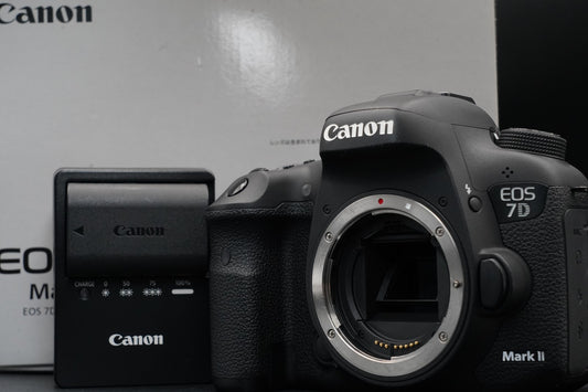 Canon EOS 7D Mark II DSLR Digital SLR Video Camera #11783