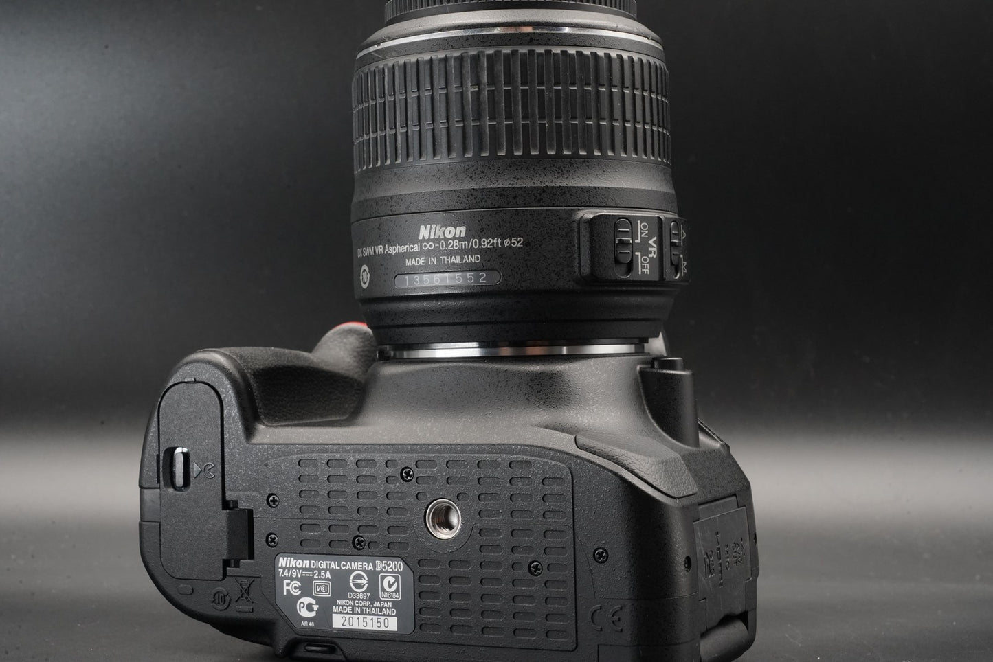 Only 2% cuts!! Nikon D5200 DSLR Camera Body with Lens Black 11344