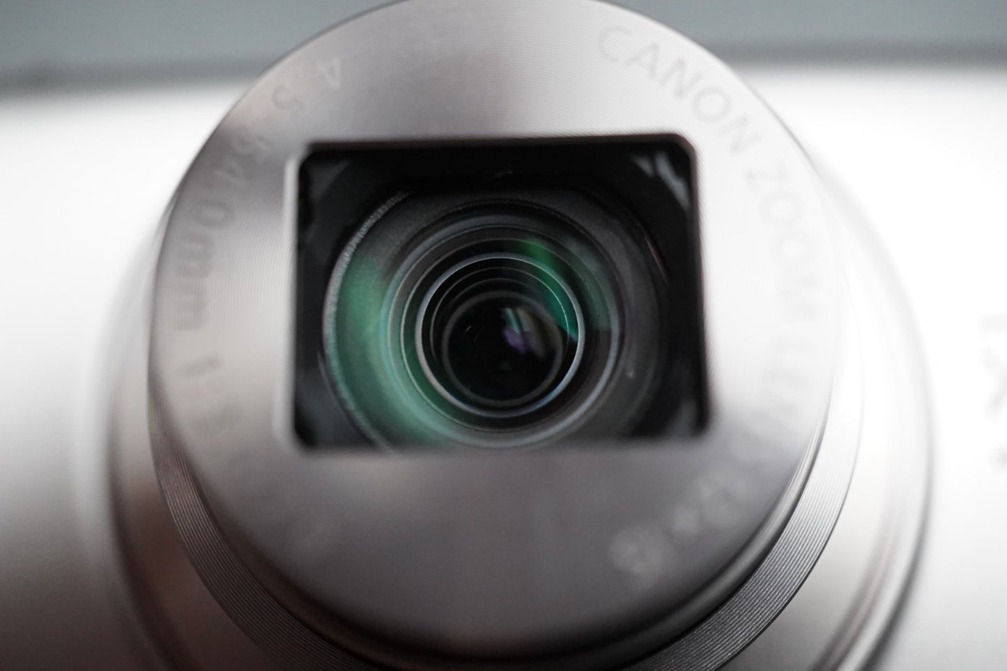 Canon IXY 650 PowerShot Elph 360 HS Digital Camera Silver US Duty Paid 10774