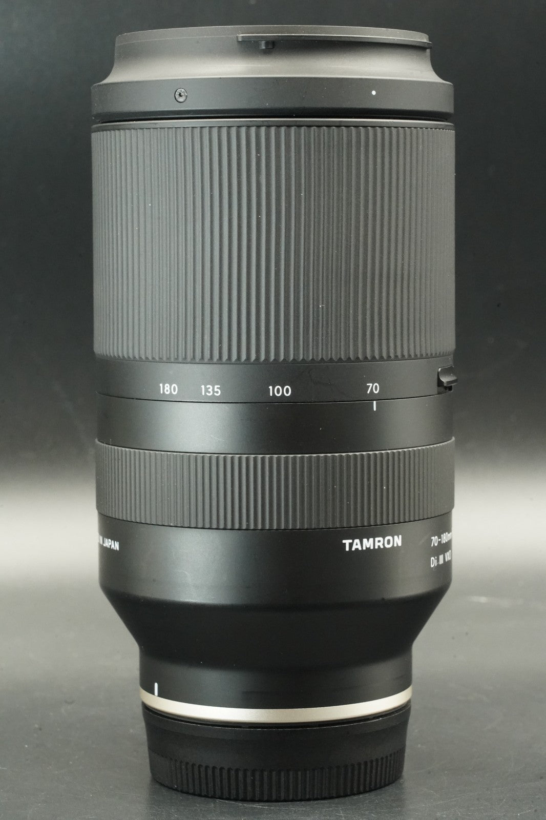 Tamron 70-180 mm F/2.8 Di III VXD Objektiv für Sony E Mount 11507 US LAGER...