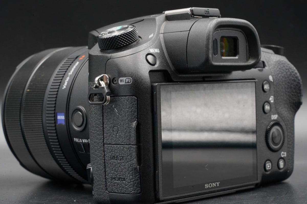 Sony Cyber-Shot RX10 IV 20.1MP Camera DSC-RX10M4 ALMOST UNUSED US STOCK #11127