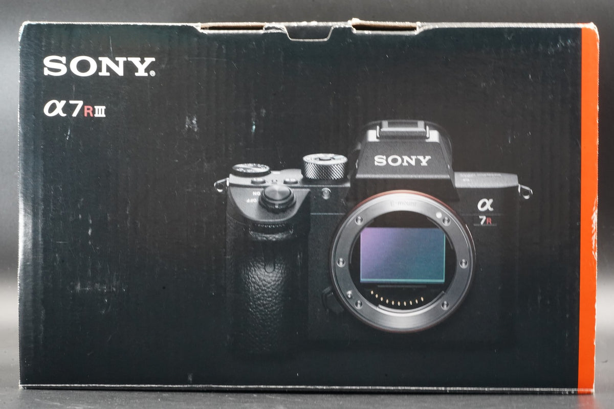 Sony A7R III ILCE-7RM3 Mirrorless digital camera English OK -32703 cuts- #11410