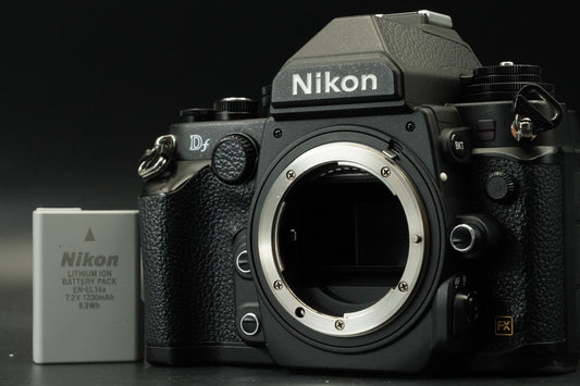 Nikon Df Black DSLR Digital Camera Body -71643 cuts- #11593