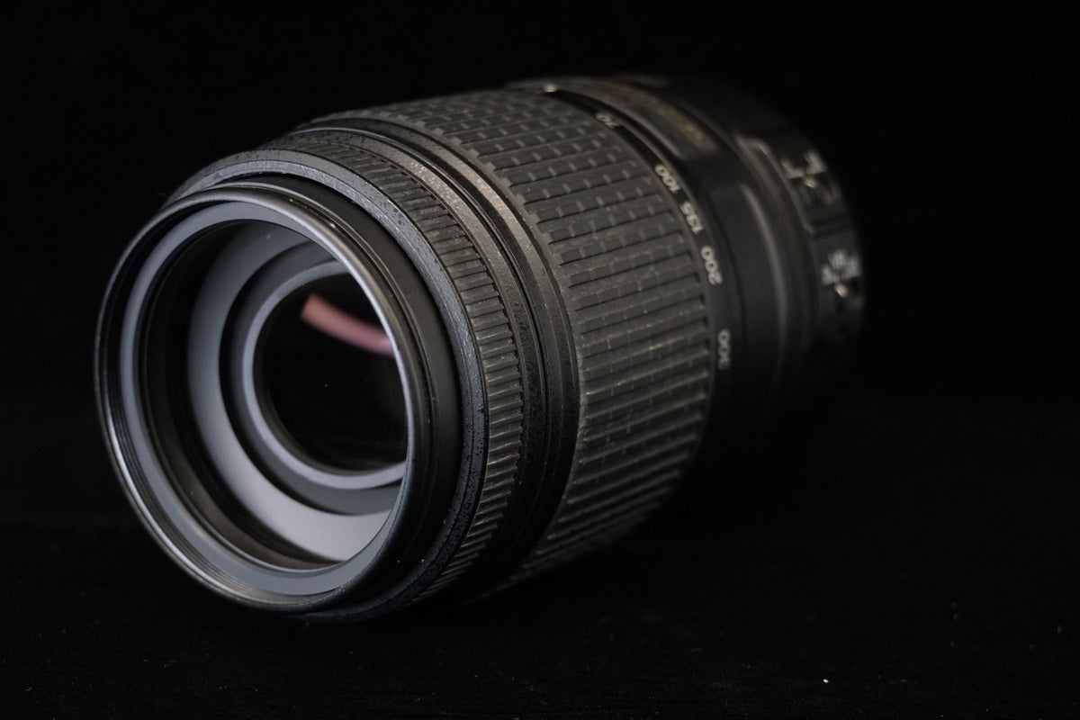 Nikon AF-S DX NIKKOR 55-300mm F/4.5-5.6 G ED VR Lens US STOCK #10401