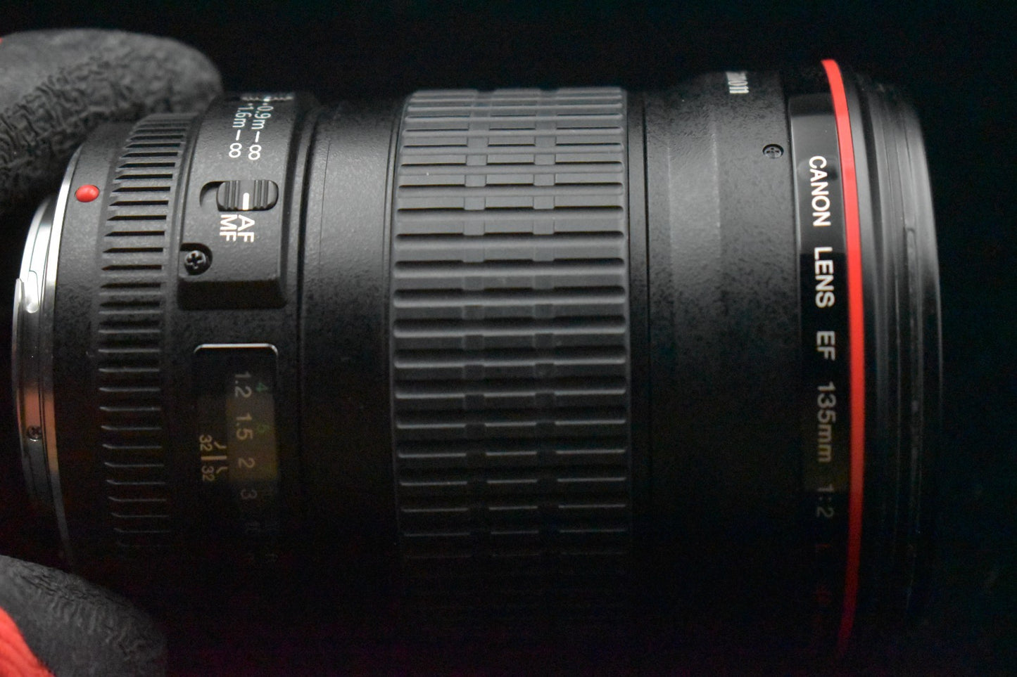 Canon EF 135mm f/2 L USM Telephoto Lens Hood USA Seller Duty Paid 9372