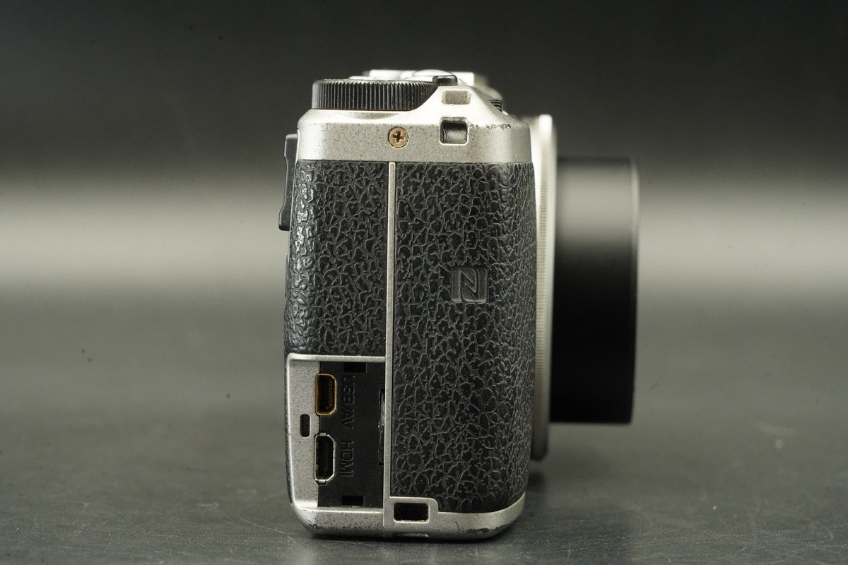 RICOH GR II 16.2 MP Compact Digital Video Camera -Only 1 cut !?- #12244