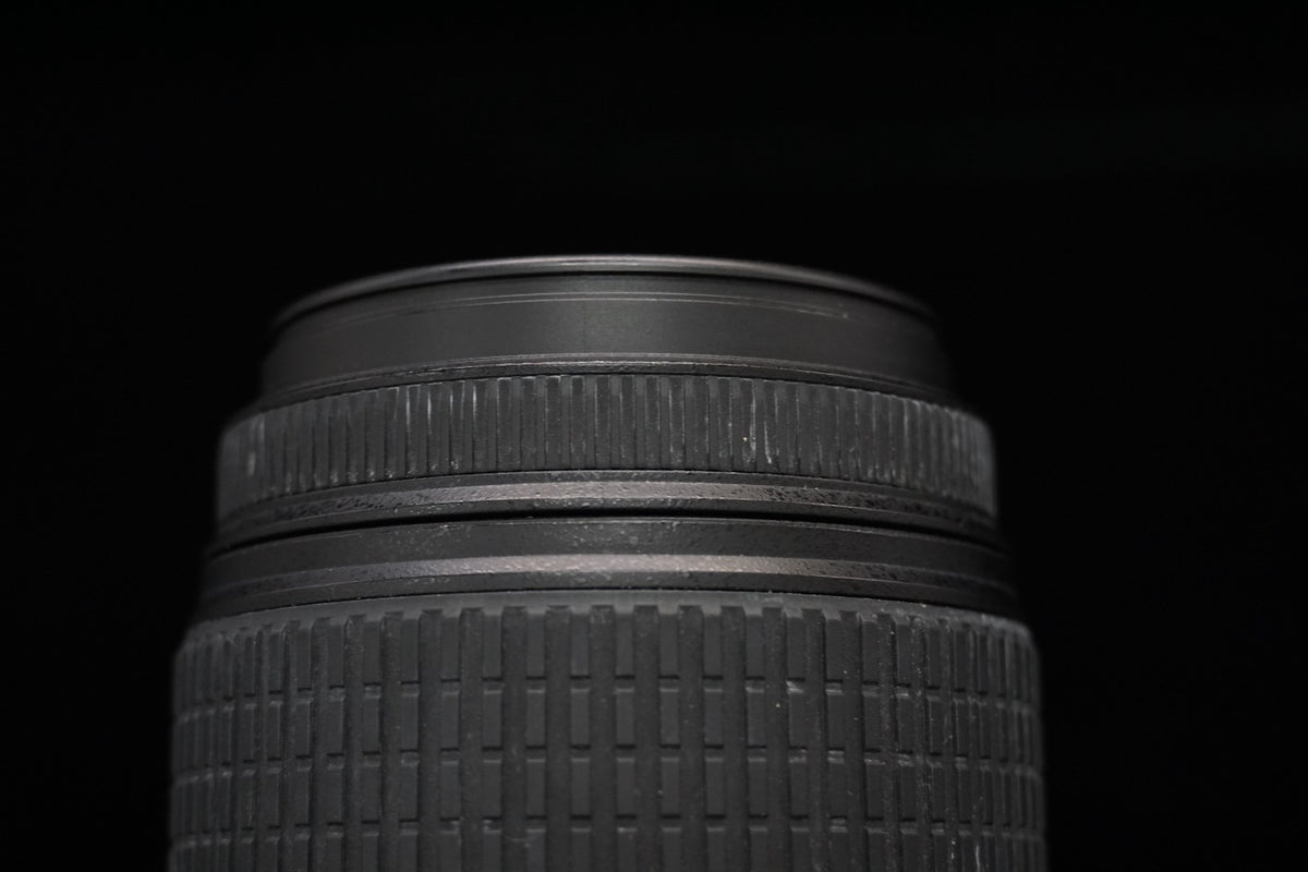 Nikon AF-S DX NIKKOR 55-300mm F/4.5-5.6 G ED VR Lens US STOCK #10401